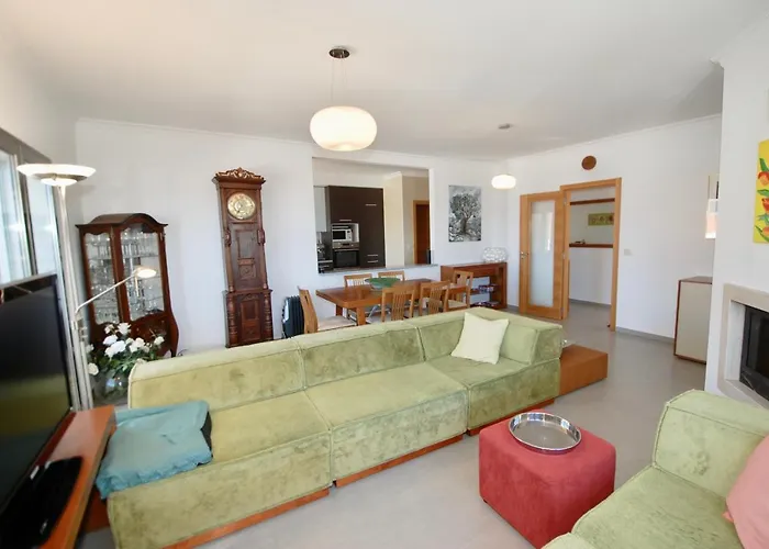 Blue Sky - With Roof Terrace In Apartment Nazare