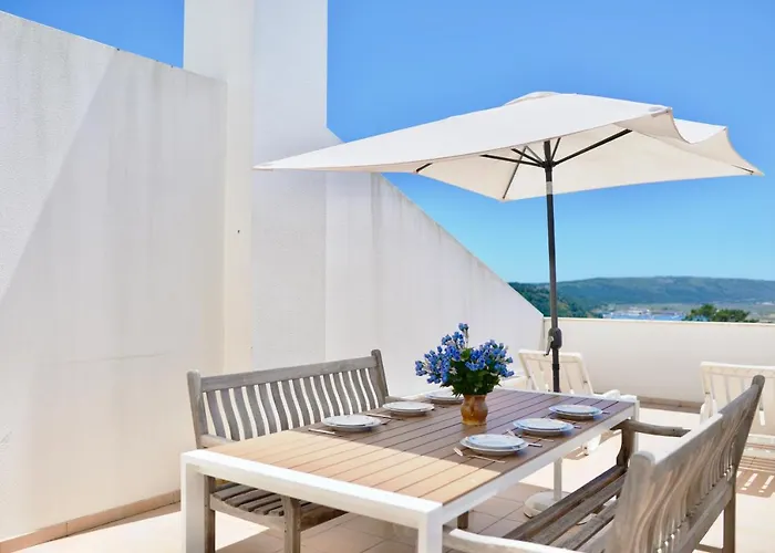 Blue Sky - With Roof Terrace In *